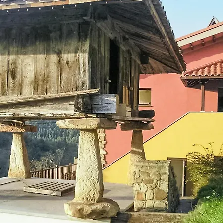 Lovely In Villaviciosa (Asturias)